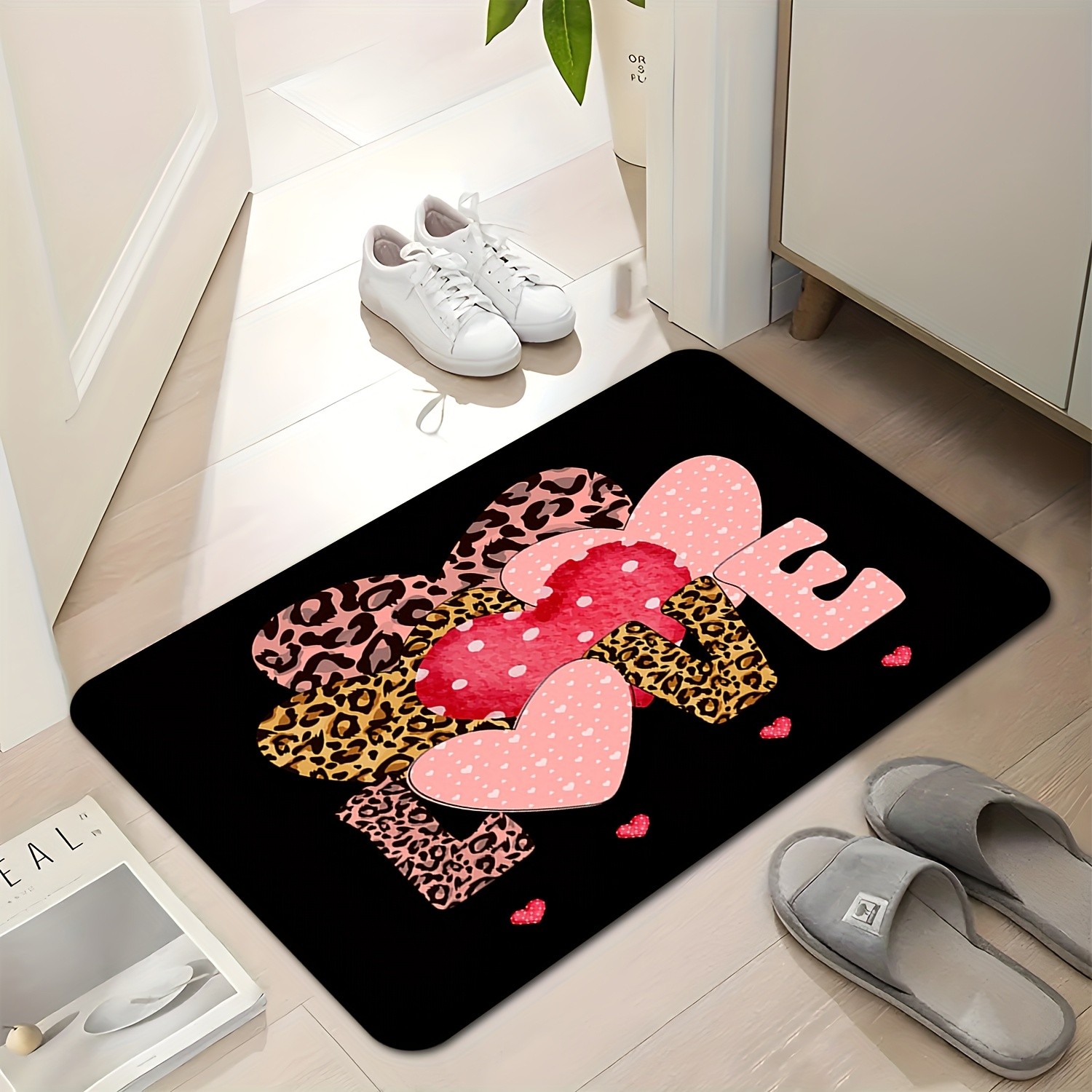 Home Textiles Premium - سجادة مدخل مطبوعة بتصميم قلب الفهد،