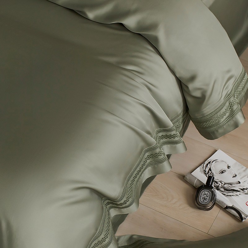 مفارش أسِرة فاخرة باللون الأخض - مراجعة Home Textiles Premium وسعره