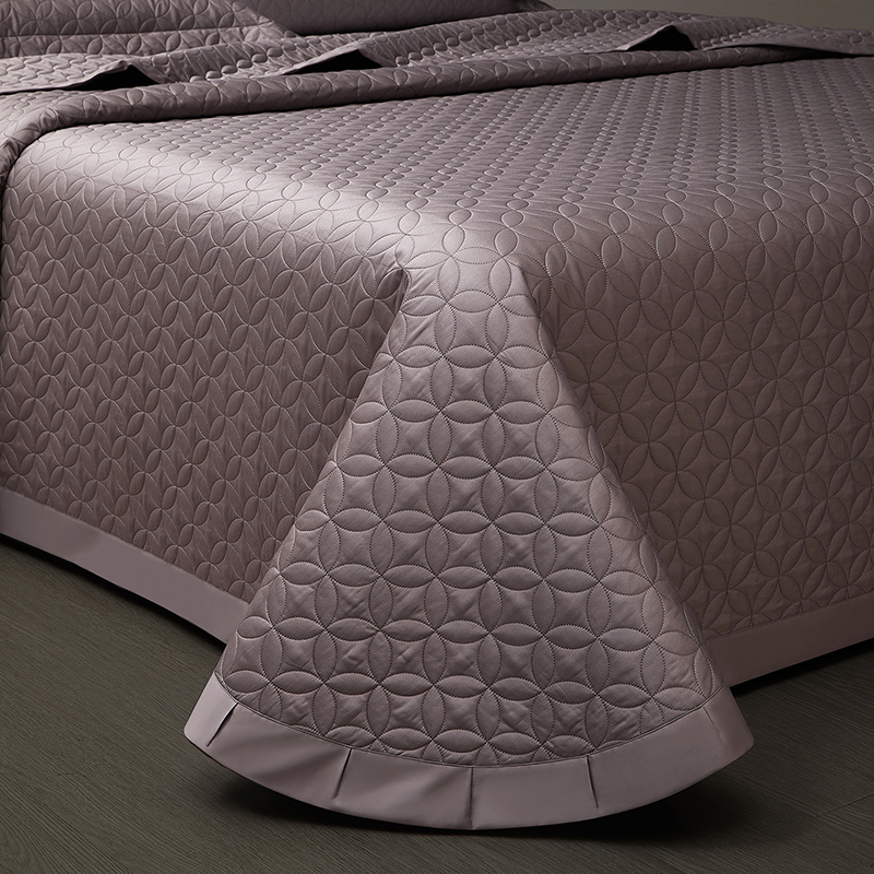 طقم غطاء سرير مبطن من القطن ال - مراجعة Home Textiles Premium وسعره